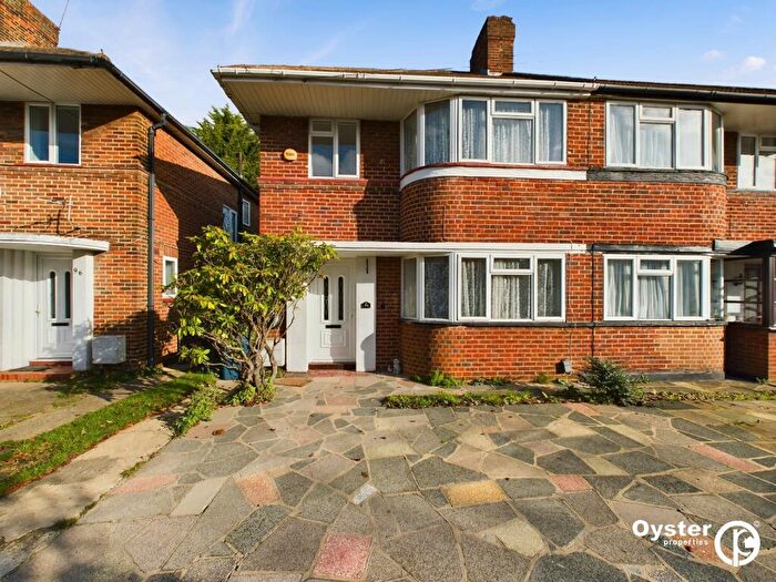 3 Bedroom Semi-Detached House To Rent In Cheyneys Avenue, Edgware, HA8