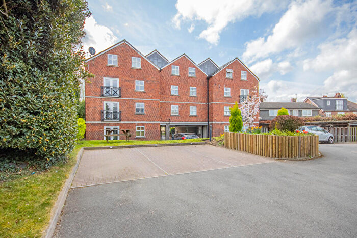 2 Bedroom Apartment For Sale In Great Willow Court, Derby, DE22