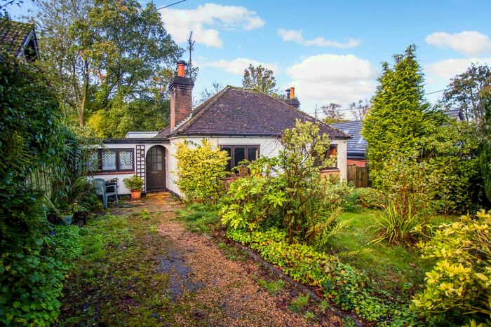 3 Bedroom Bungalow For Sale In Hazeldene Lane, North Chailey, BN8