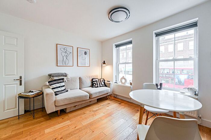 2 Bedroom Flat To Rent In Station Road, Sidcup, DA15
