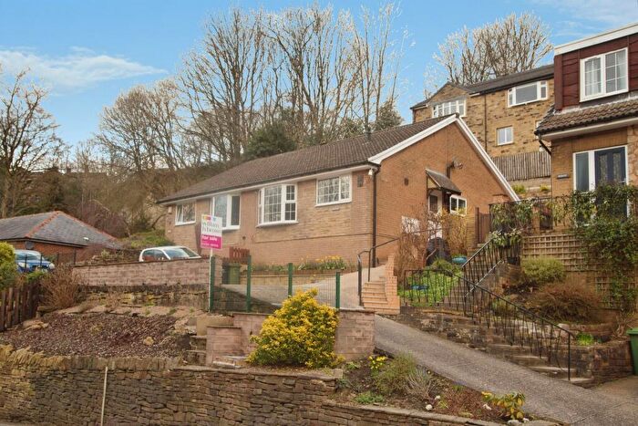 2 Bedroom Semi-Detached Bungalow For Sale In Dunford Road, Holmfirth, HD9