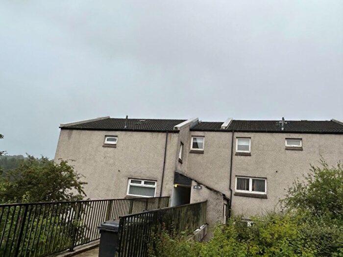 3 Bedroom Maisonette To Rent In The Auld Road, Cumbernauld Village, Cumbernauld, G67