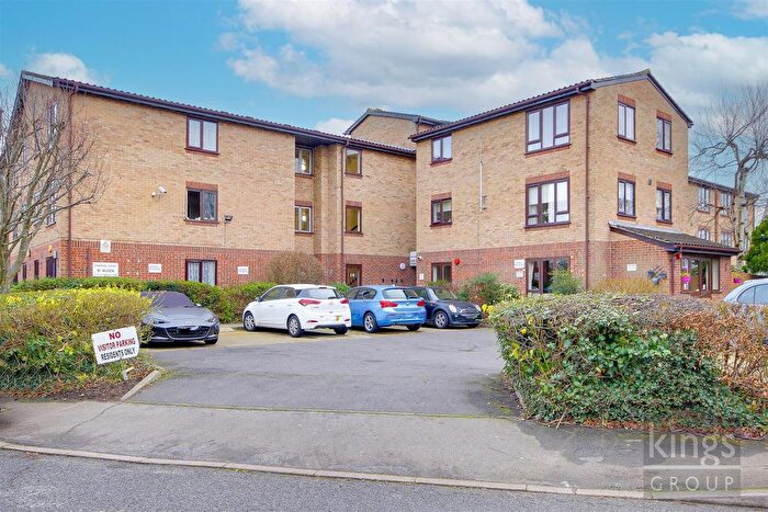 1 Bedroom Flat For Sale In Ainsley Close, Edmonton, N9