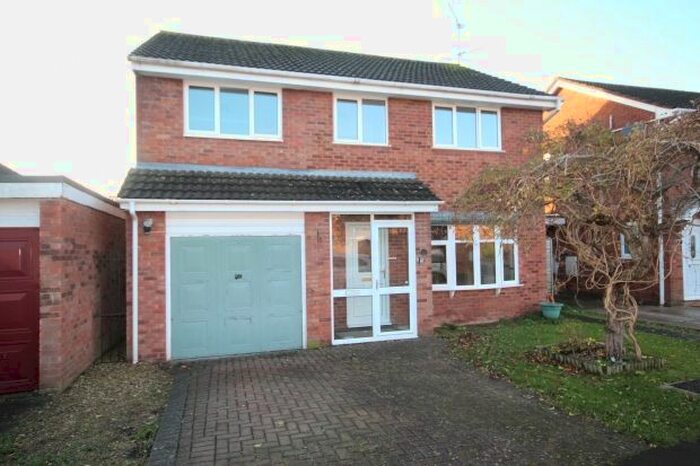 4 Bedroom Detached House To Rent In Hampton Close, Bridgwater TA6