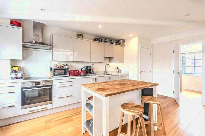 3 Bedroom Maisonette To Rent In The Old British School, Southampton Street, Reading, Berkshire, RG1