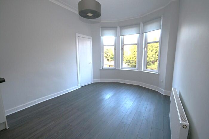 1 Bedroom Flat To Rent In Hamilton Road, Spacious Bed Unfurnished Apartment, Broomhouse - Available //, G71