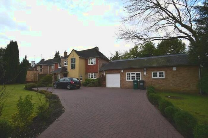 5 Bedroom Detached House To Rent In Sandy Lodge Road, Moor Park, WD3