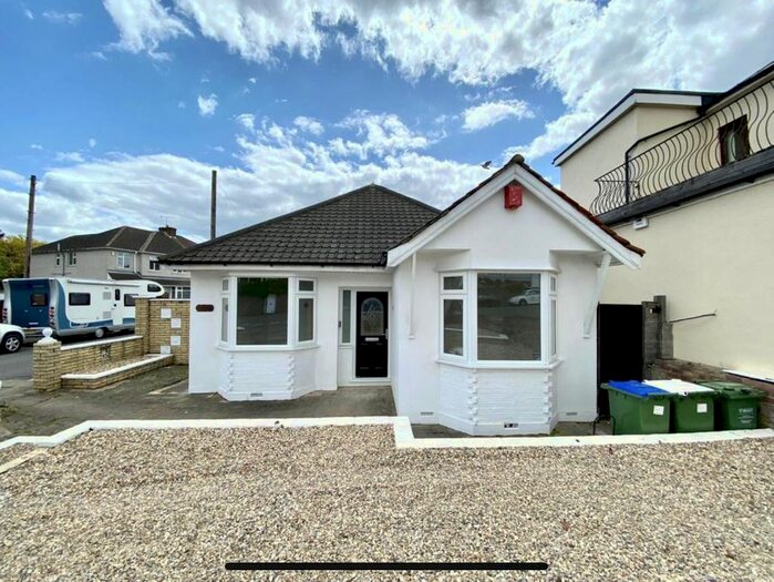 3 Bedroom Bungalow To Rent In Bedonwell Road, Belvedere, Kent, DA17