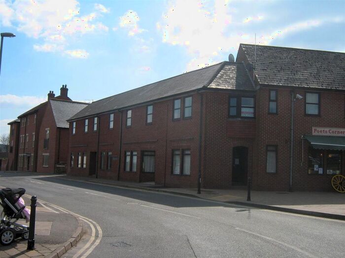 1 Bedroom Flat To Rent In Station Road, Sturminster Newton, DT10