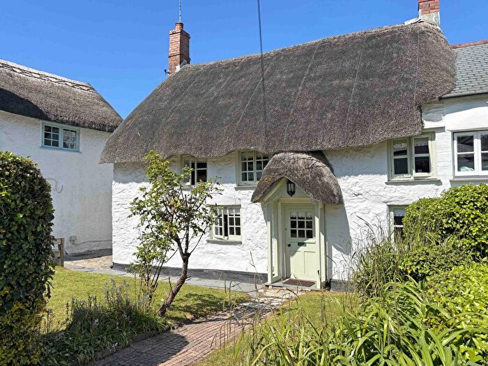 2 Bedroom End Of Terrace House For Sale In Beach Road, Crantock - Newquay, TR8