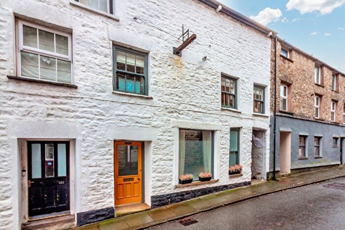 2 Bedroom Terraced House For Sale In A Main Street, Sedbergh, LA10