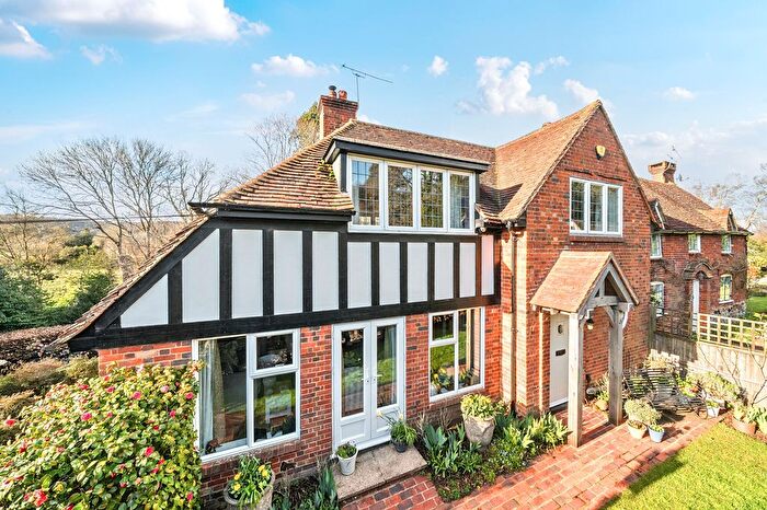 3 Bedroom Semi Detached House For Sale In Guildford Road, Westcott, RH4