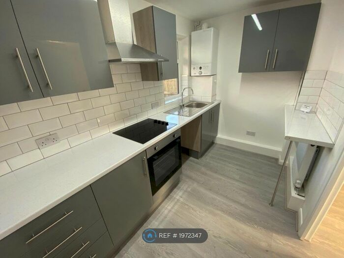 2 Bedroom Terraced House To Rent In Cockburn Close, Leeds, LS11
