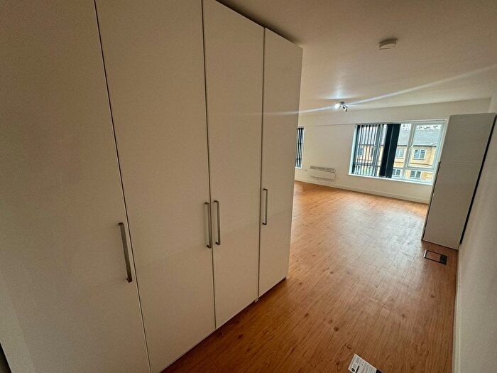 1 Bedroom Flat To Rent In Battalion Avenue, London, NW9