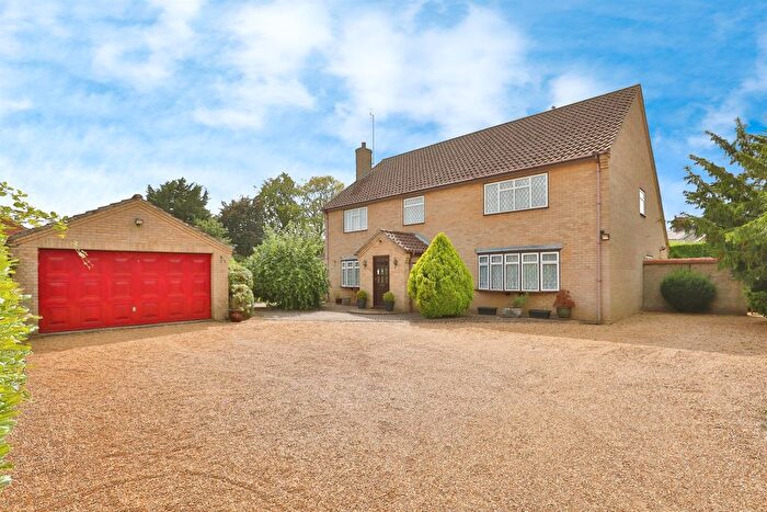 5 Bedroom Detached House For Sale In Theatre Street, Swaffham, PE37