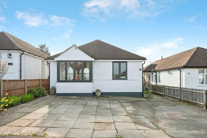 3 Bedroom Bungalow For Sale In Orchard Close, Fetcham, Leatherhead, Surrey, KT22