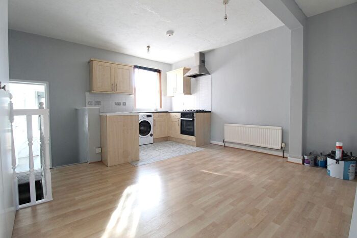 1 Bedroom Flat To Rent In Gillingham, ME7