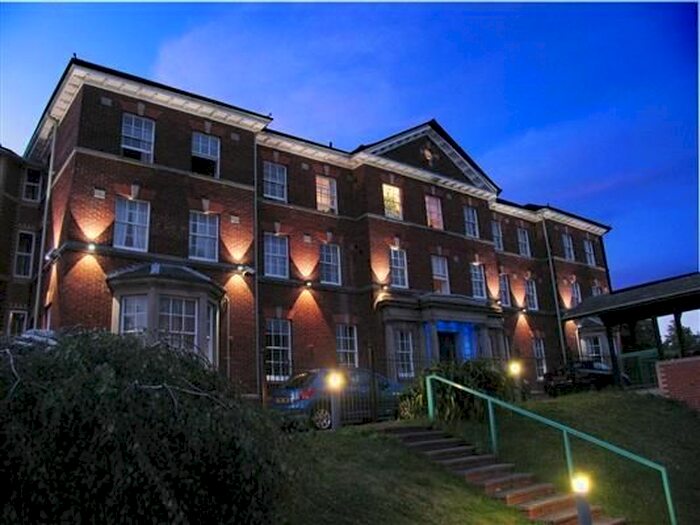 1 Bedroom Flat To Rent In Nightinglae House, Autumn Terrace, Worcester, WR5