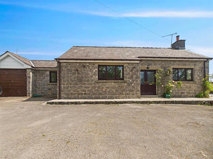 3 Bedroom Detached Bungalow To Rent In The Lodge, Tideswell, Buxton, SK17