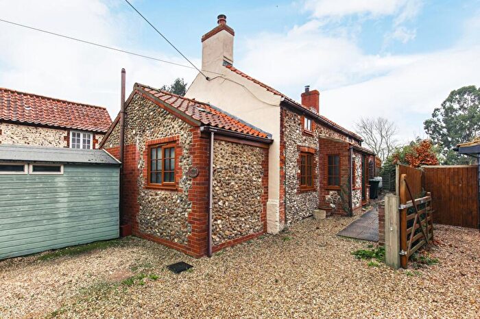 2 Bedroom Cottage For Sale In Edward Cottage, Websters Yard, PE31