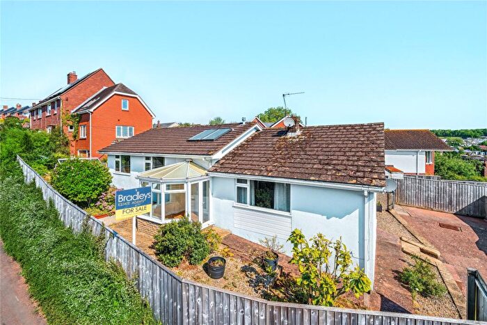 3 Bedroom Detached Bungalow For Sale In Barnfield, Crediton, Devon, EX17