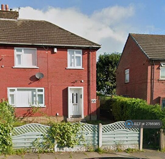 3 Bedroom Semi Detached House To Rent In Thirkleby Royd, Bradford, BD14