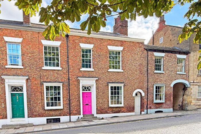 6 Bedroom Town House For Sale In High Street, Knaresborough, HG5