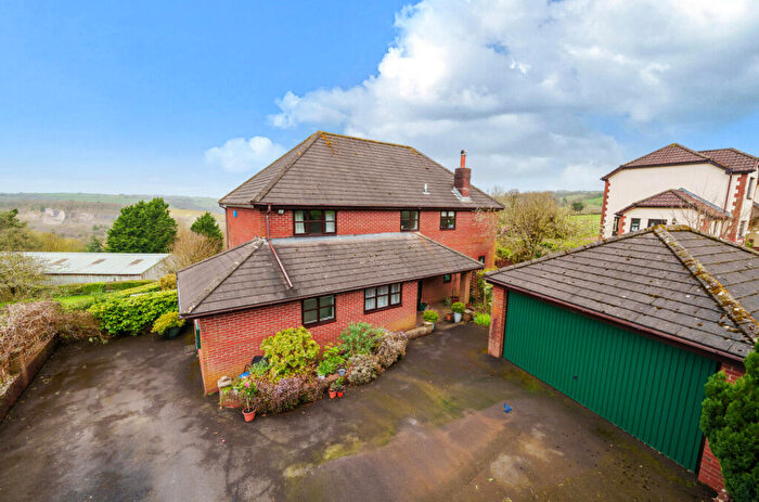 4 Bedroom Detached House For Sale In The Paddocks, Cove, Tiverton, Devon, EX16