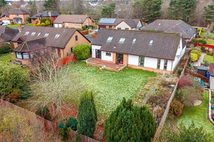 5 Bedroom Detached House For Sale In Highfield, Livingston, EH54