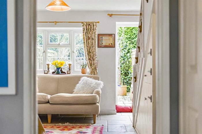 2 Bedroom Cottage To Rent In Black Bull Lane, Fencott, Kidlington, OX5