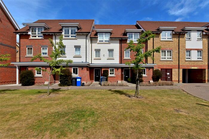 3 Bedroom Terraced House To Rent In Kingfisher Drive, Maidenhead, Berkshire, SL6