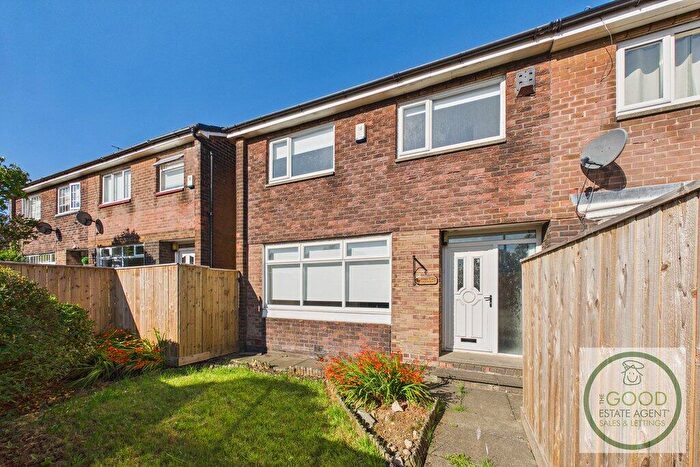 3 Bedroom Semi-Detached House To Rent In Eversley Crescent, Carley Hill, Sunderland, SR5