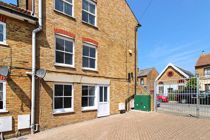 3 Bedroom End Of Terrace House For Sale In Mortimer Street, Herne Bay, Kent, CT6