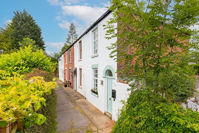 2 Bedroom End Terrace House For Sale In Finches Cottages, Penwortham, PR1
