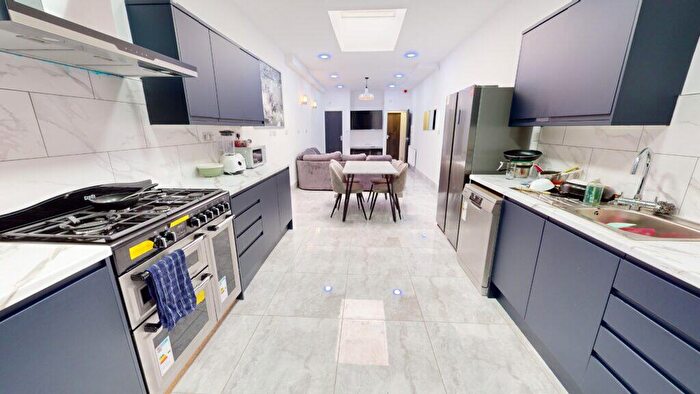 5 Bedroom House To Rent In Harrow Road, Selly Hill, Birmingham, B29