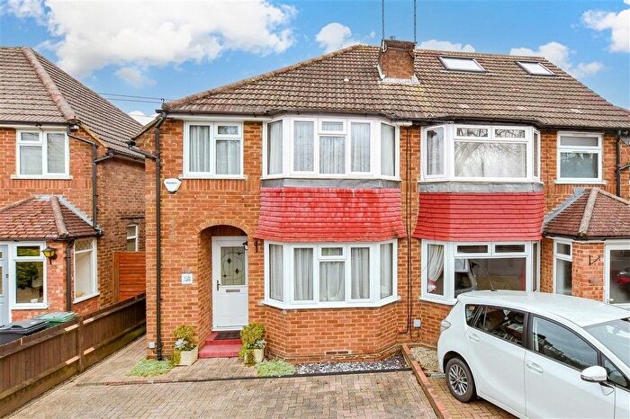 3 Bedroom Semi Detached House For Sale In Brambletye Park Road, Redhill, Surrey, RH1
