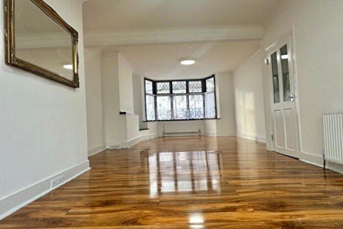 3 Bedroom Property To Rent In Netherfield Gardens, Barking, IG11