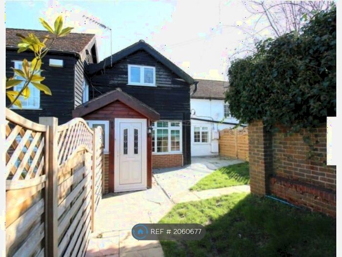 3 Bedroom Terraced House To Rent In Westcoats Farm, Leigh, Reigate, RH2
