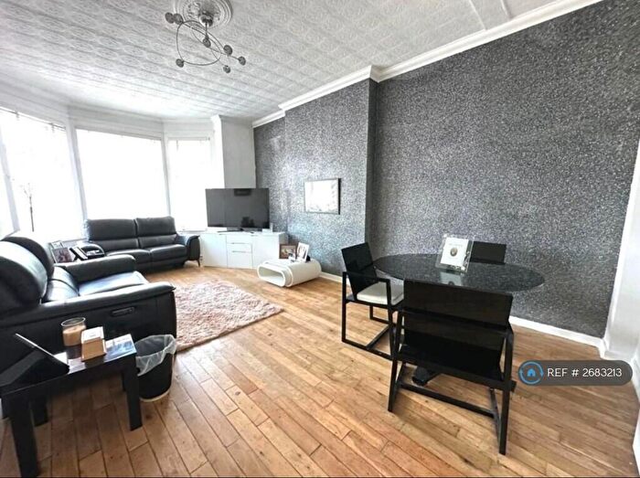 3 Bedroom Semi Detached House To Rent In Bolton Road, Swinton, Manchester, M27