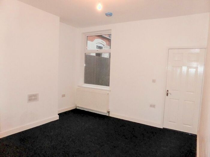 3 Bedroom Terraced House To Rent In Greswolde Road, Sparkhill, Birmingham, West Midlands, B11