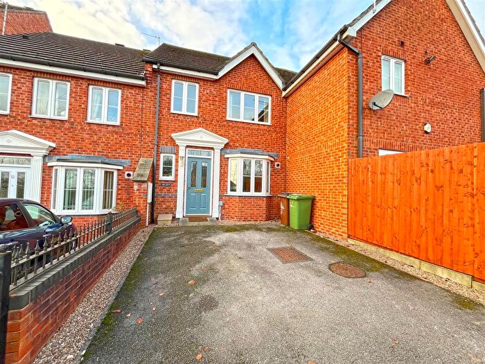 3 Bedroom Town House To Rent In Cudworth Drive, Mapperley, Nottingham, NG3