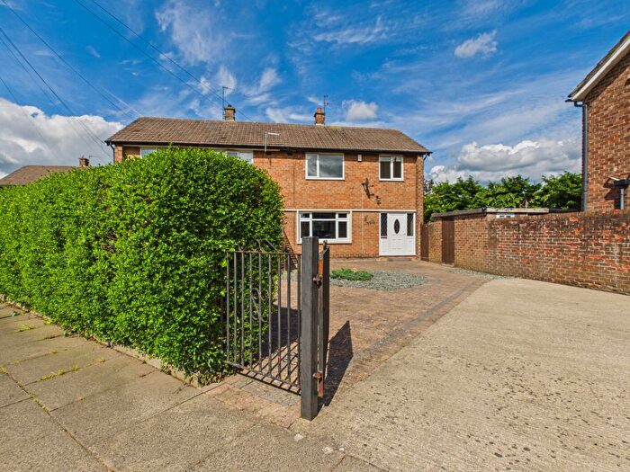 3 Bedroom Terraced House For Sale In Richmond Close, Darlington, DL3