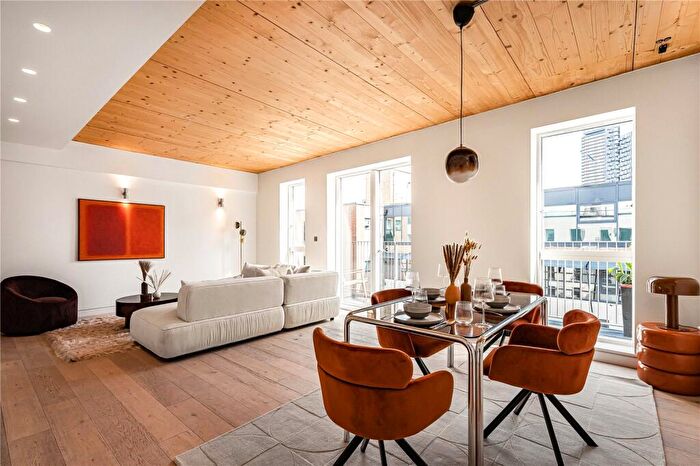 3 Bedroom Apartment For Sale In Curtain Place, London, EC2A