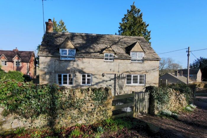 2 Bedroom Detached House To Rent In Penhill, Colesbourne, Cheltenham, GL53