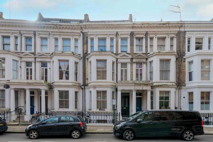 2 Bedroom Flat To Rent In Edith Grove, Chelsea, SW10