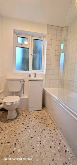 2 Bedroom Flat To Rent In Crouch Hill, London, N4