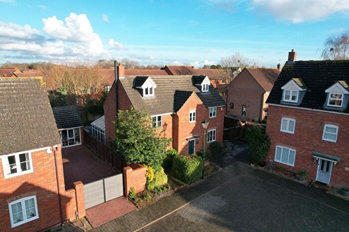 5 Bedroom Detached House For Sale In Wadworth Holme, Middleton, Milton Keynes, MK10