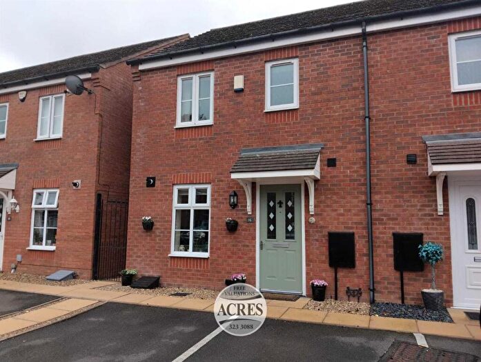 3 Bedroom Semi-Detached House For Sale In Royal Meadow Way, Streetly, B74