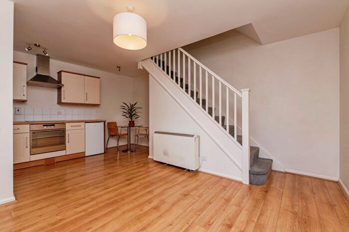 1 Bedroom Flat For Sale In Church Walk, Ongar Road, Brentwood, Essex, CM15