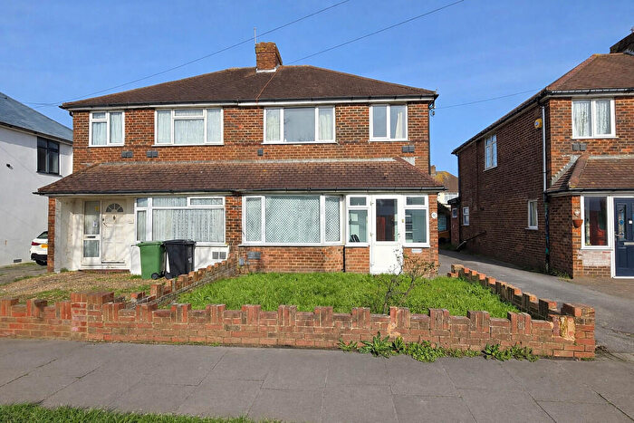 3 Bedroom Semi-Detached House For Sale In Old Shoreham Road, Portslade, BN41